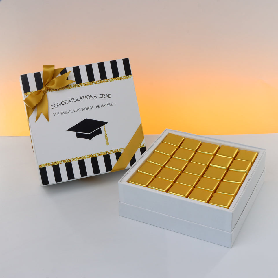 Graduation designed 25-piece chocolate hard box with designed top card