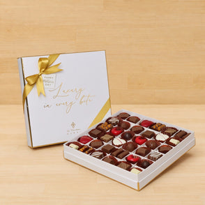 Happy mother's day luxury chocolate h...