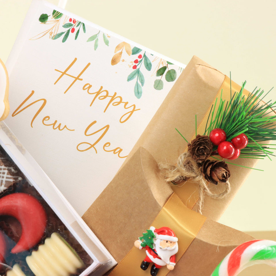 Season's greeting designed premium chocolate & sweets large basket