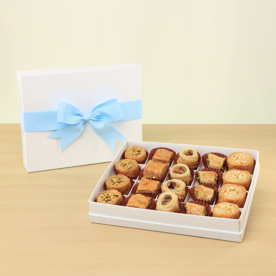 Assorted Baklava hard box