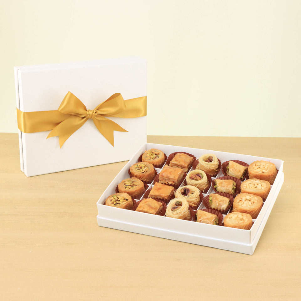 Assorted Baklava hard box