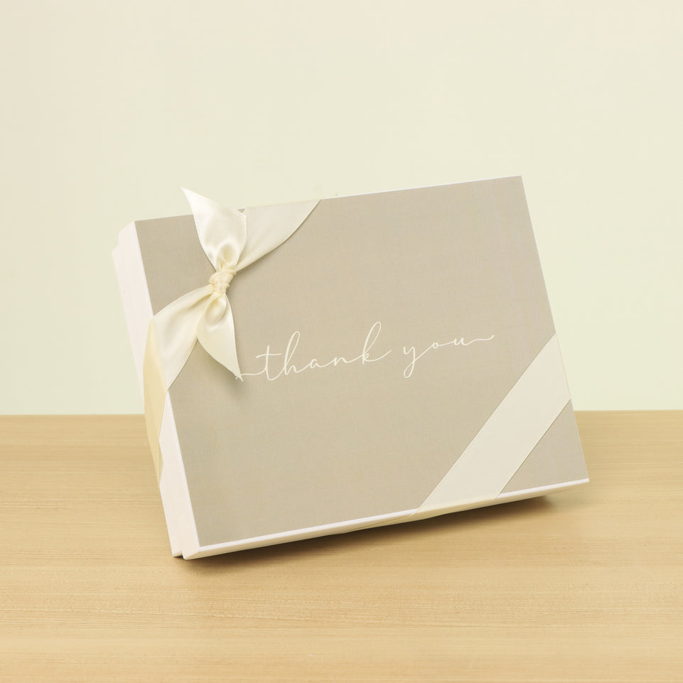 "Thank you" minimalist designed 12-piece premium chocolate hard box