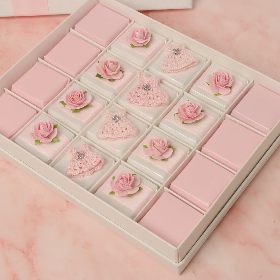 Baby girl decorated chocolate 20P hard box