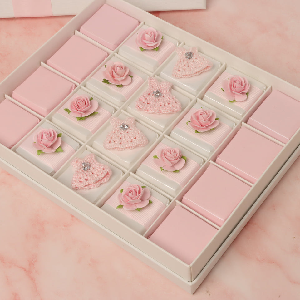 Baby girl decorated chocolate 20P hard box