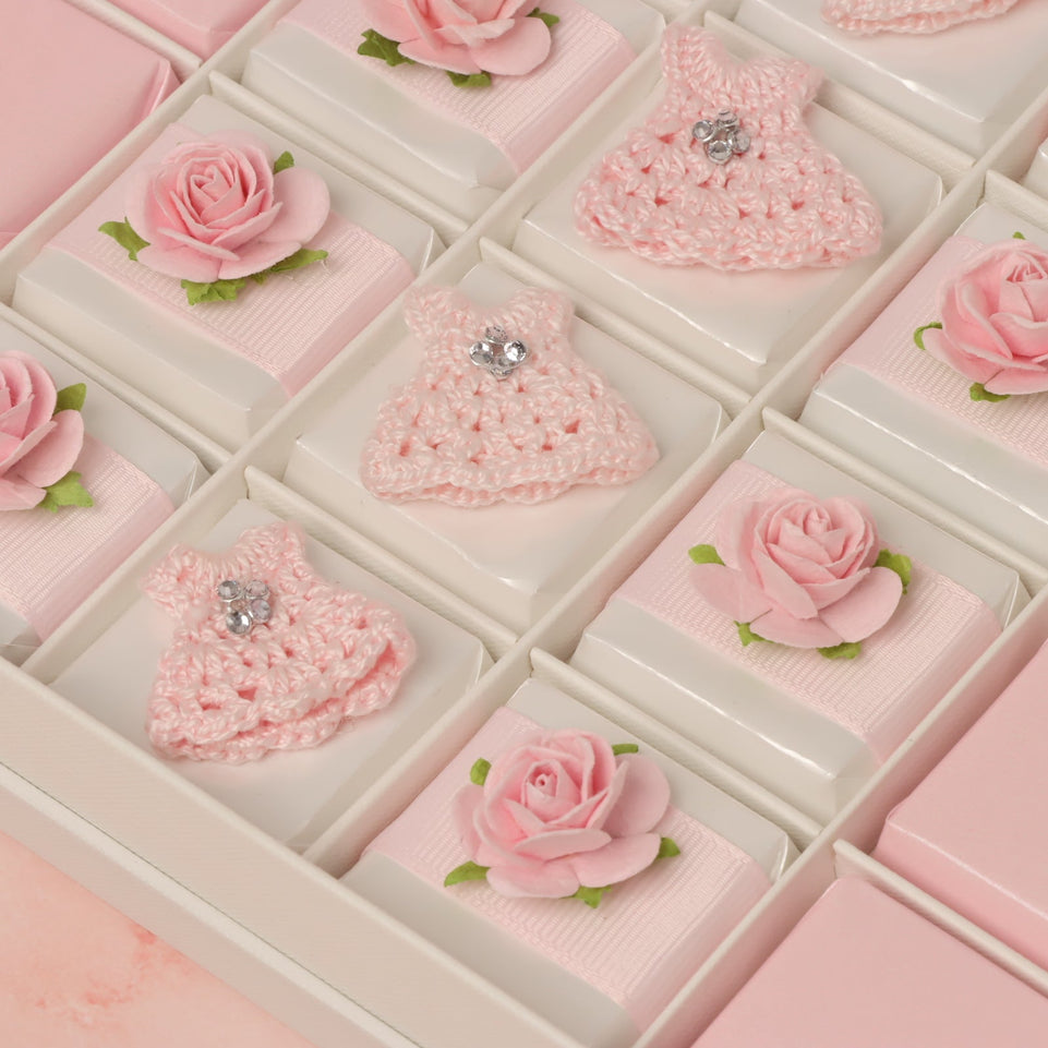 Baby girl decorated chocolate 20P hard box