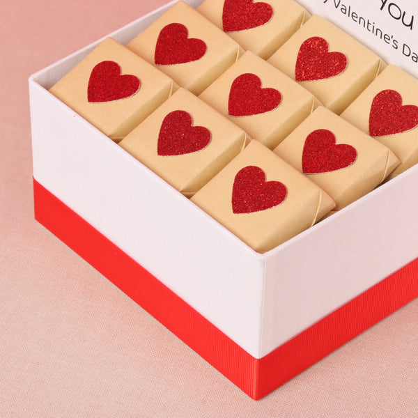 I'm nut's about you valentine designed chocolate small hamper