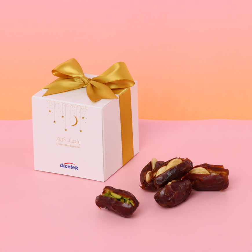 Set of 20 Corporate customized dates with ribbon cube box
