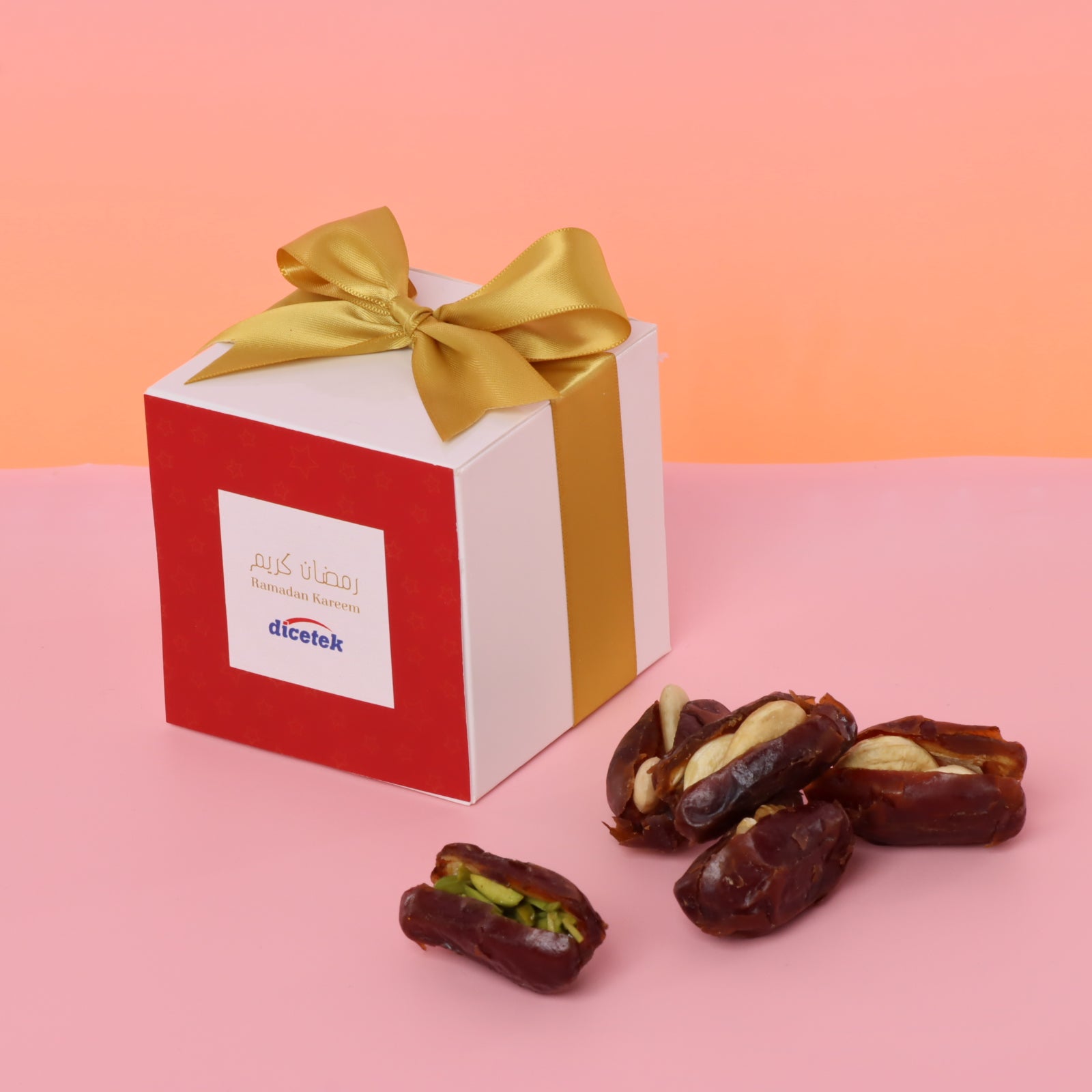 Set of 20 Corporate customized dates with ribbon cube box