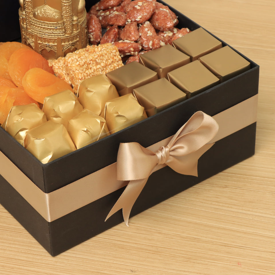 Happy Diwali Taj Mahal candle with chocolate & sweets medium hamper