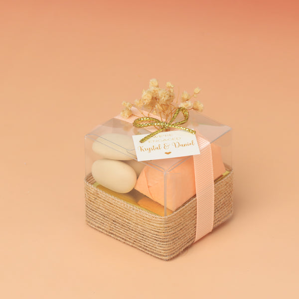 Set of 20 Bridal chocolate & almond dragees clear box