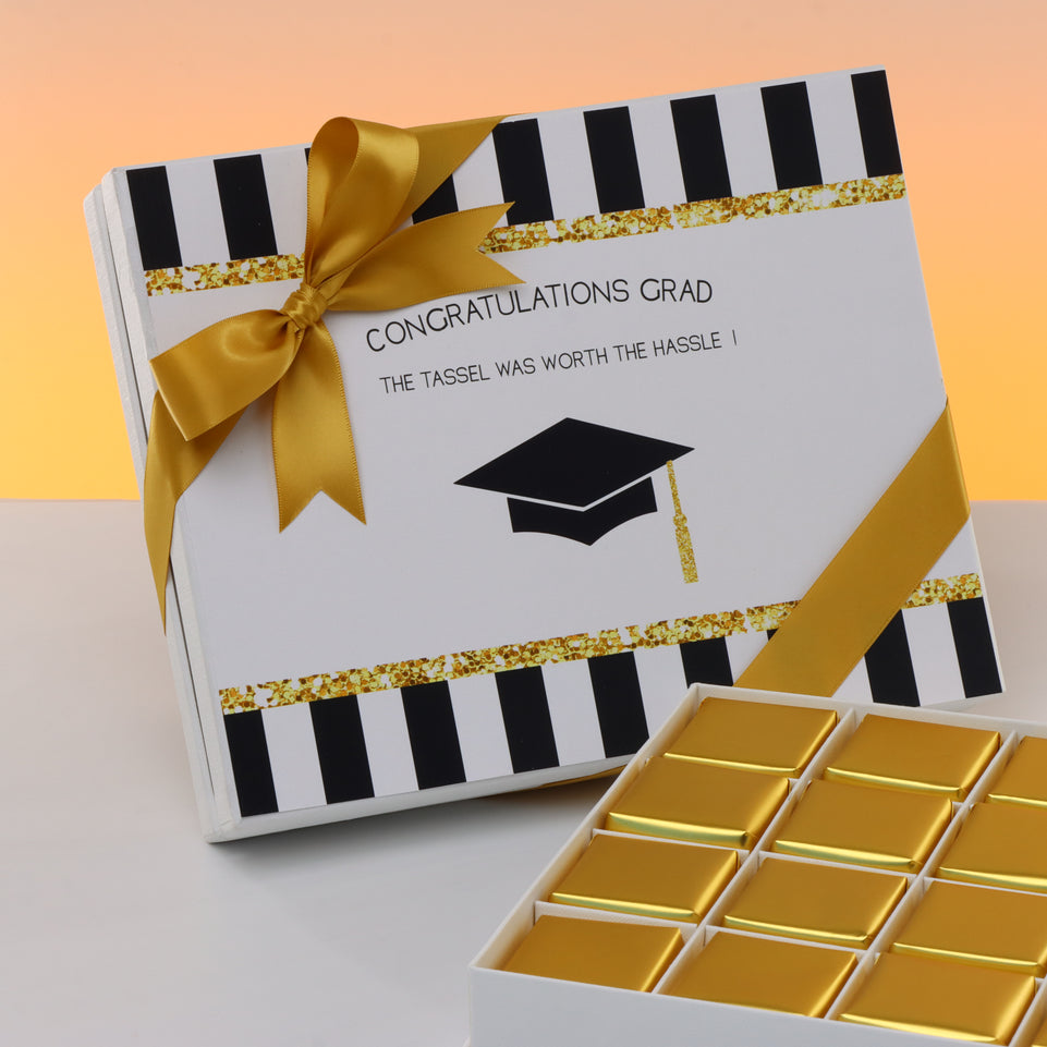 Graduation designed 20-piece chocolate hard box with designed top card