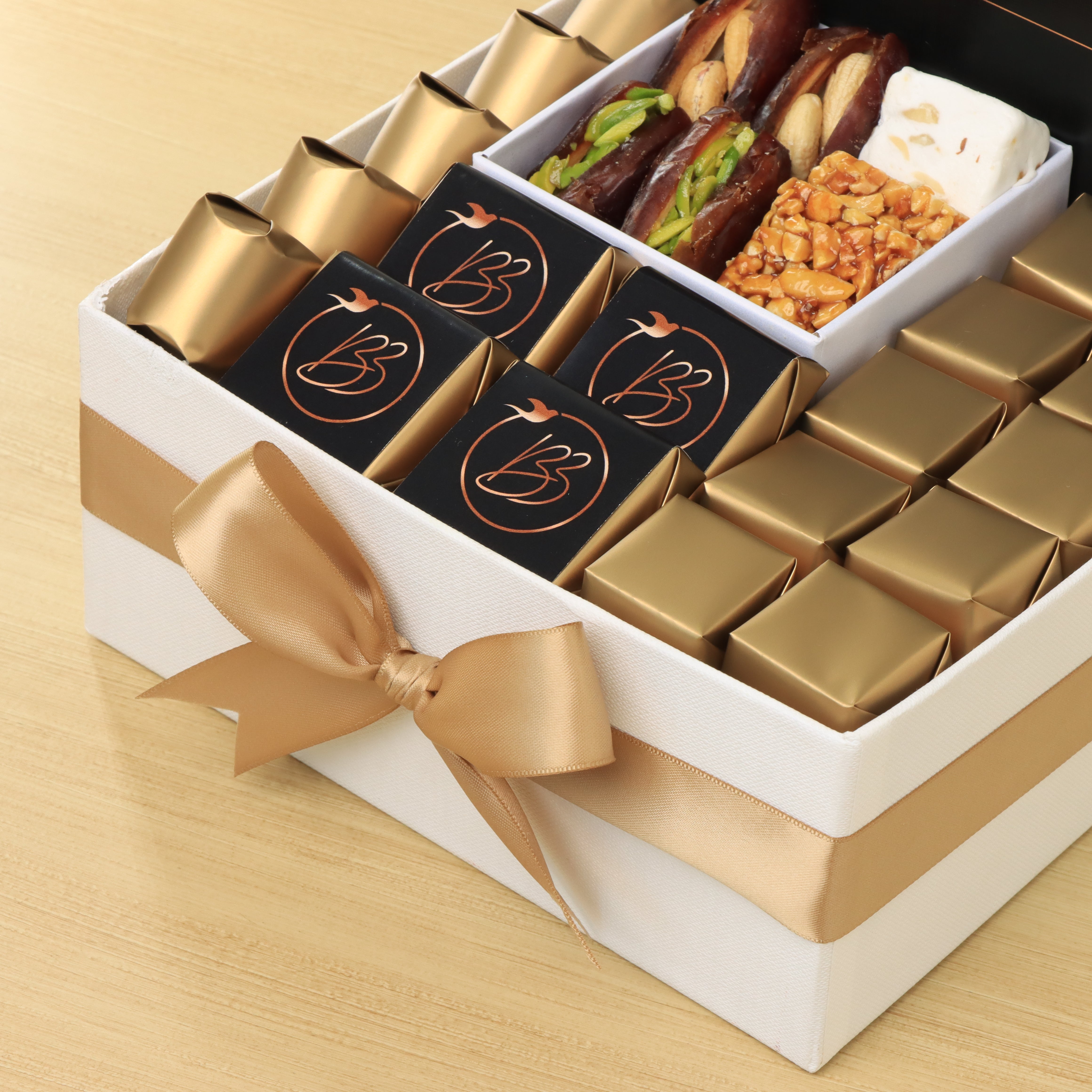 Corporate customized premium chocolate & sweets medium hamper
