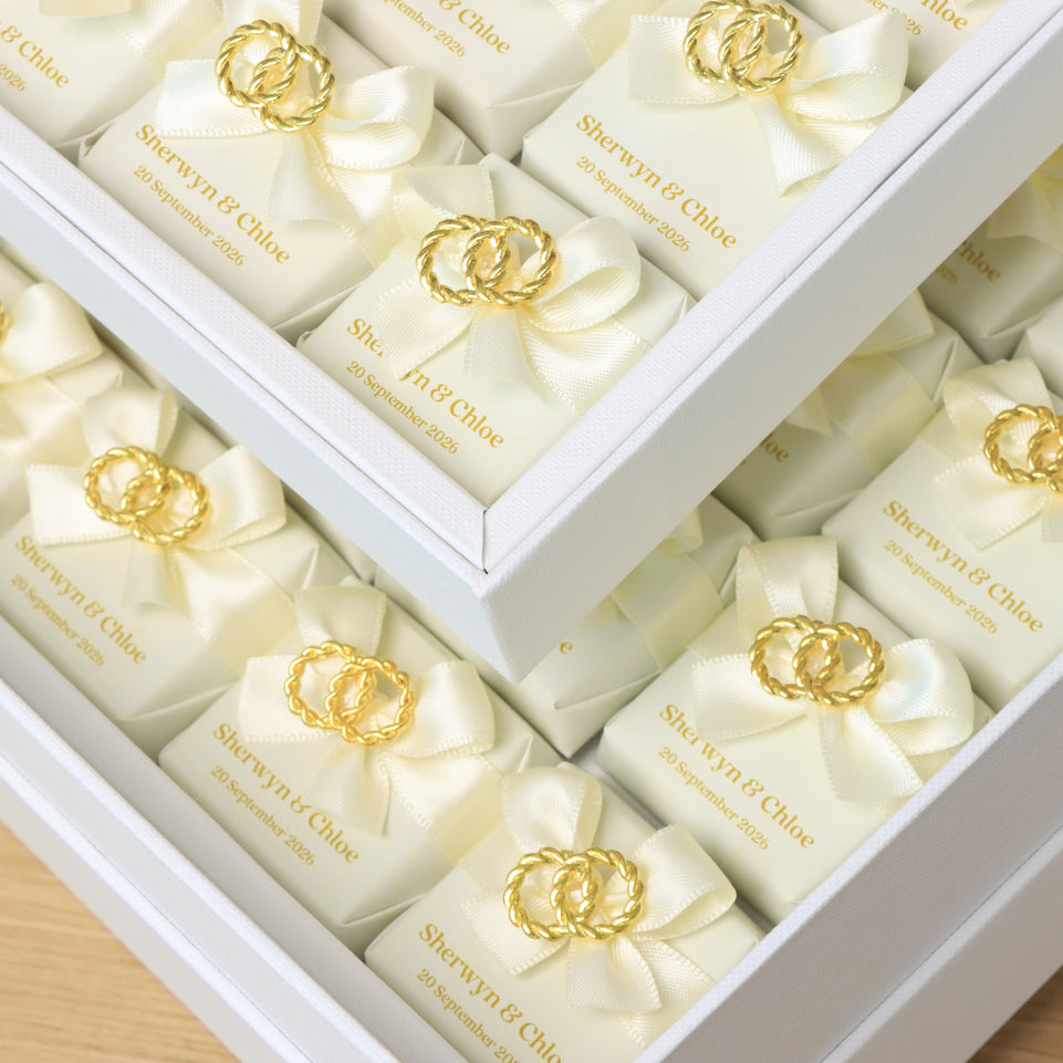 Luxury bridal with ring decorated chocolate 2-layer hard box
