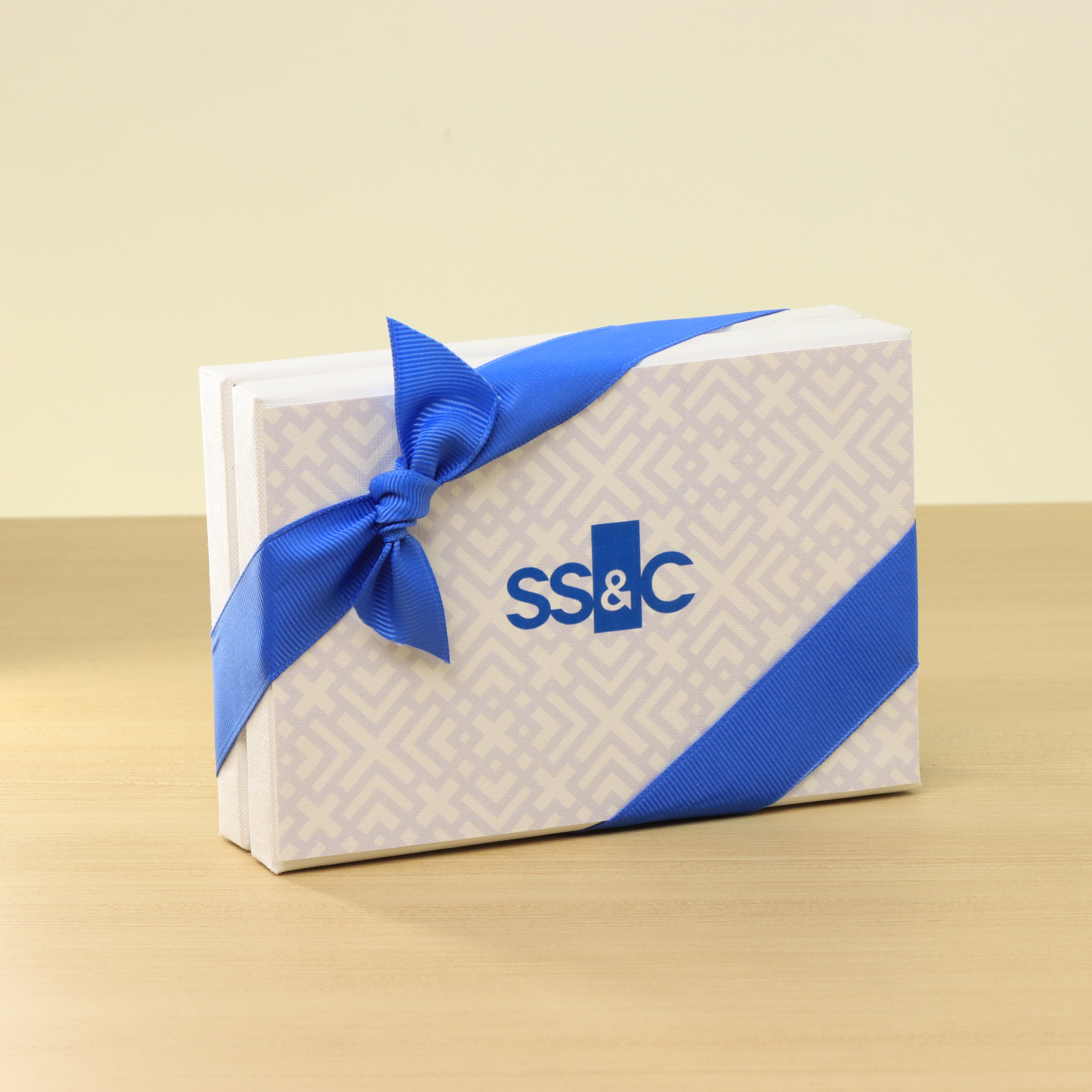 Set of 20 Corporate customized premium chocolate 6P hard box