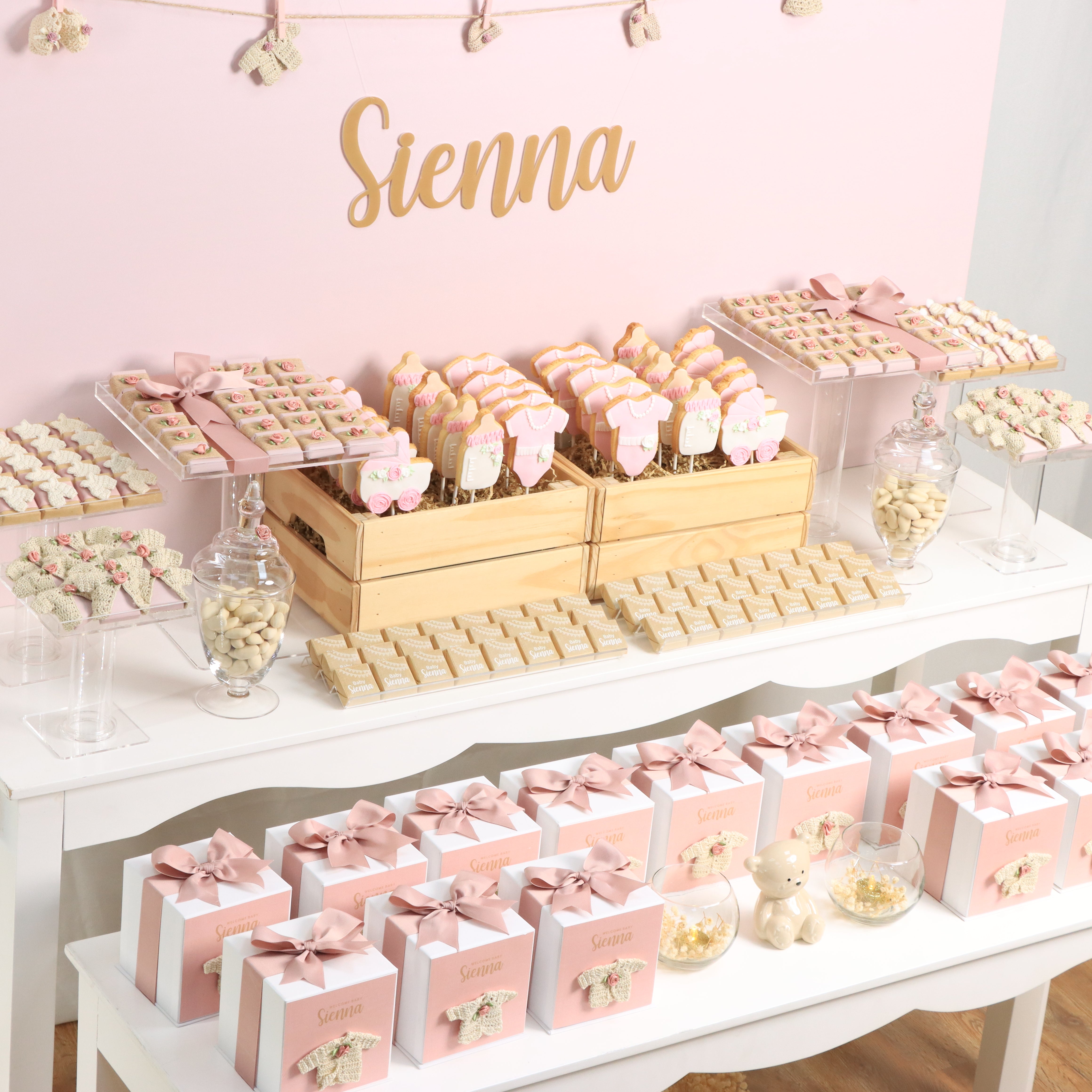 Baby girl personalized decorated premium chocolate set up