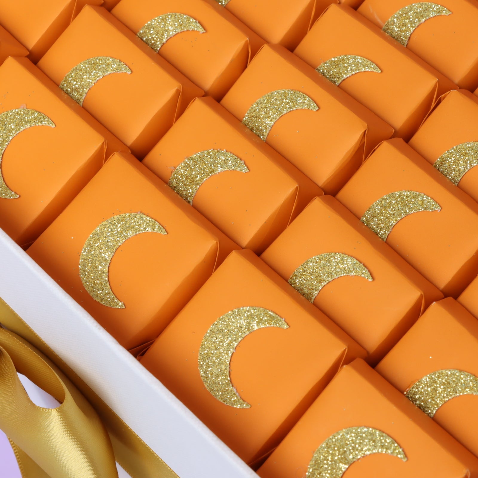 Ramadan kareem mosque designed chocolate extra large hamper