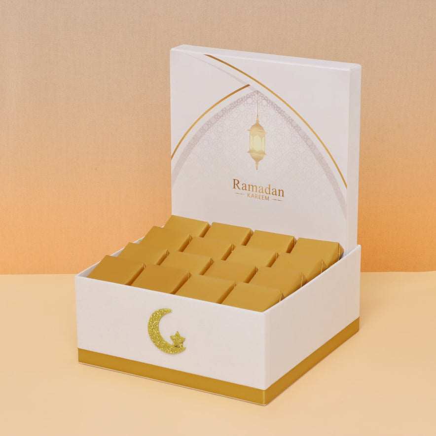 Ramadan kareem lantern designed chocolate medium hamper