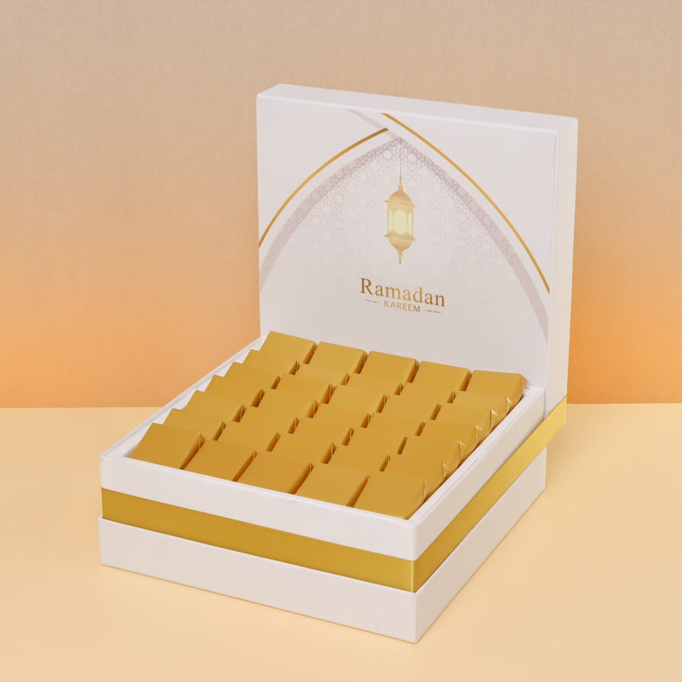 Ramadan lantern designed chocolate large hamper