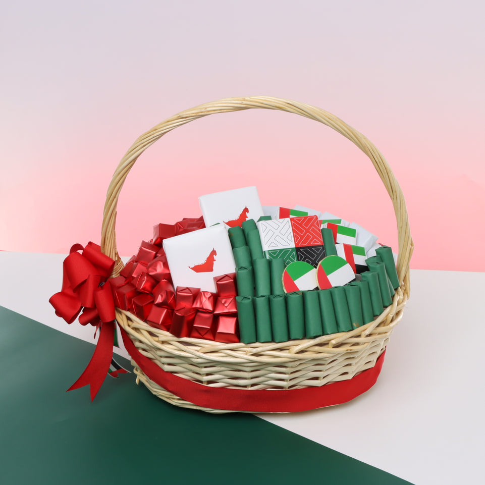 National day designed chocolate large basket