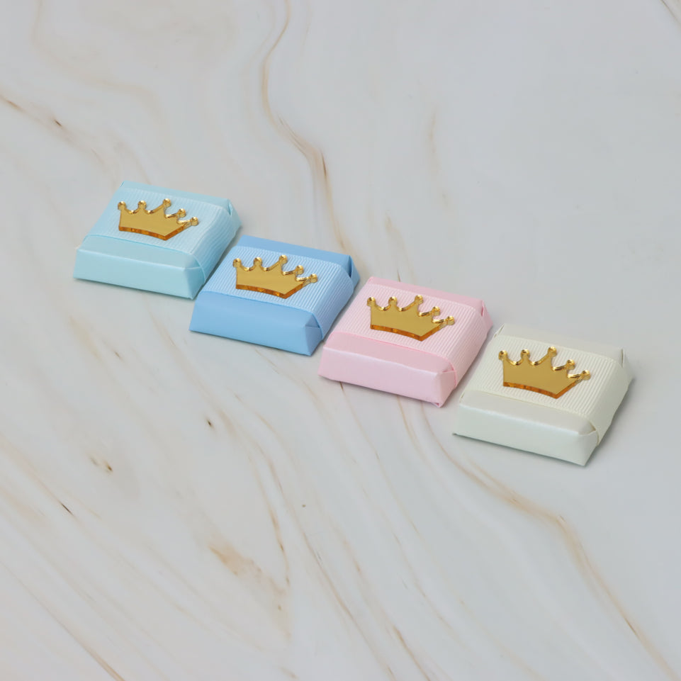 Baby acrylic crown decorated chocolate