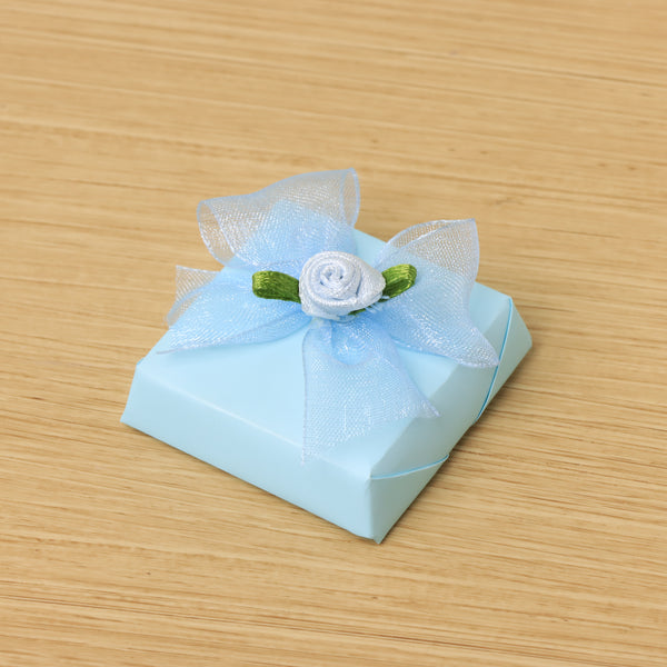 Bridal personalized and ribbon decorated premium loose chocolate