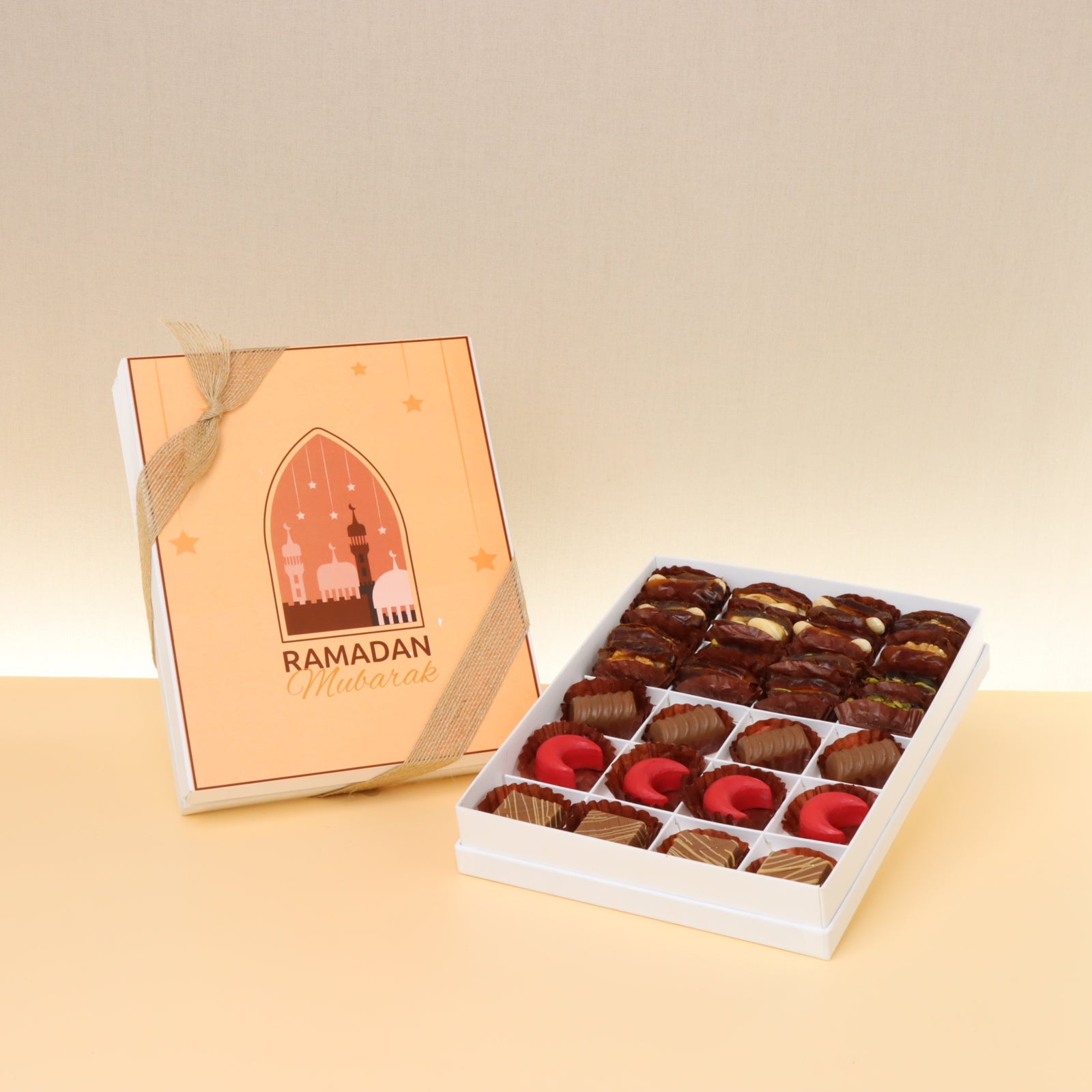 Ramadan kareem mosque frame designed chocolate & dates 20-piece hard box