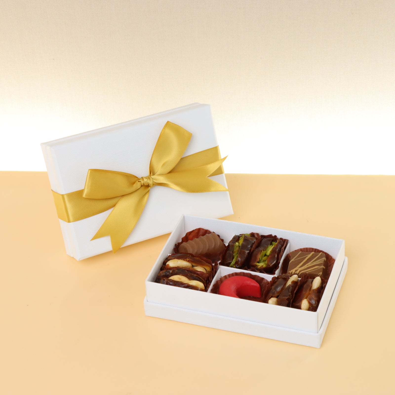 Set of 8 Premium chocolate & dates 6-pc hard box with gold ribbon