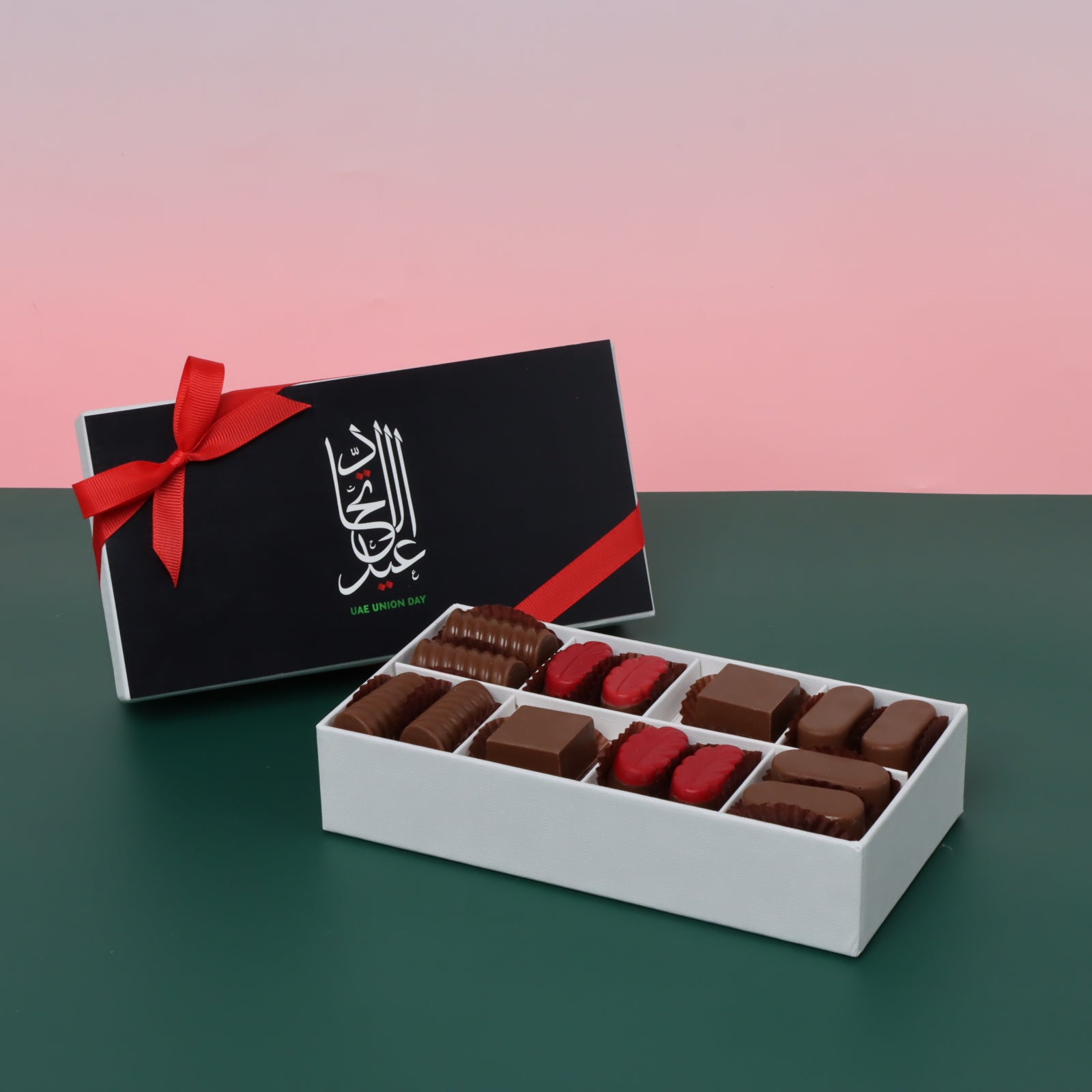 Set of 6 Arabic calligraphy national day designed premium chocolate 8P hard box