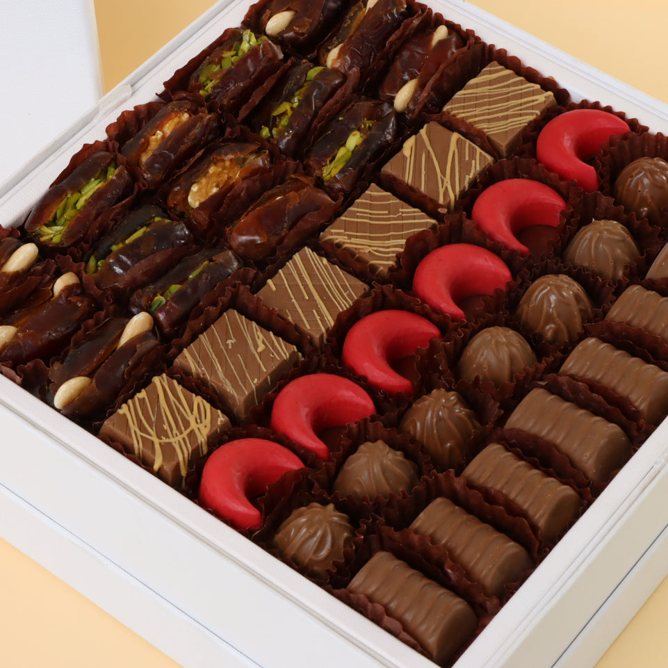 Premium chocolate & dates 500g hard box with gold ribbon