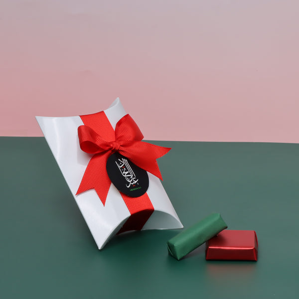 Set of 20 Arabic calligraphy national day designed premium chocolate pillow soft box