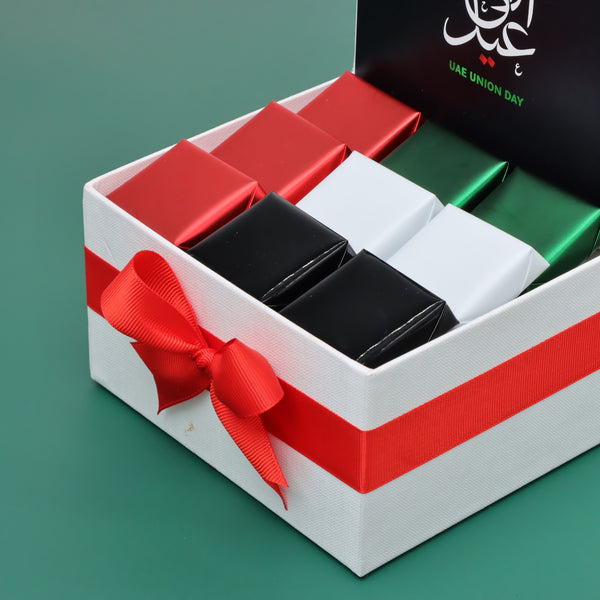 Arabic calligraphy national day designed premium chocolate small hamper