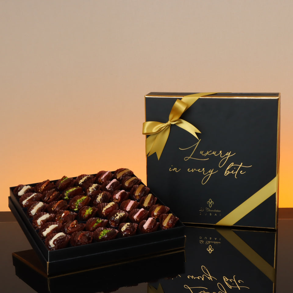 Luxury mixed stuffed dates hard box