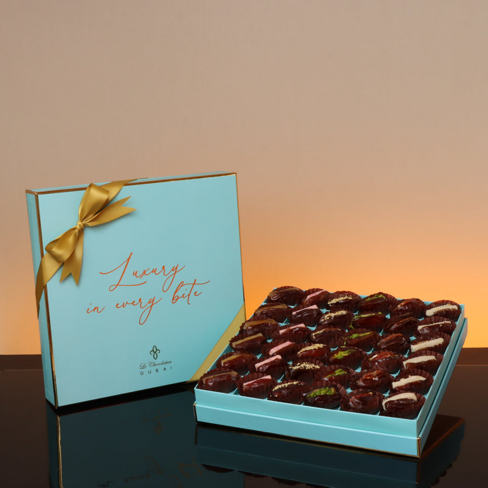 Luxury mixed stuffed dates hard box