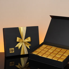 Acrylic decorated Ramadan Kareem choc...