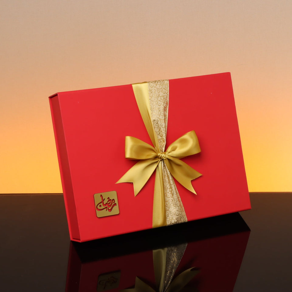 Acrylic decorated Ramadan Kareem chocolate magnetic red hard box