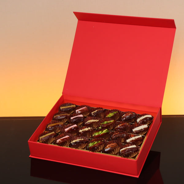 Acrylic decorated Eid Mubarak luxury mixed stuffed dates magnetic red hard box