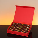 Acrylic decorated Ramadan kareem luxury mixed stuffed dates magnetic red box