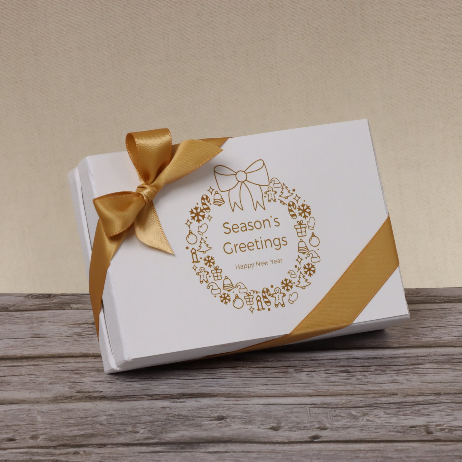 Set of 8 Season's greeting wreath designed premium chocolate 6 piece hard box