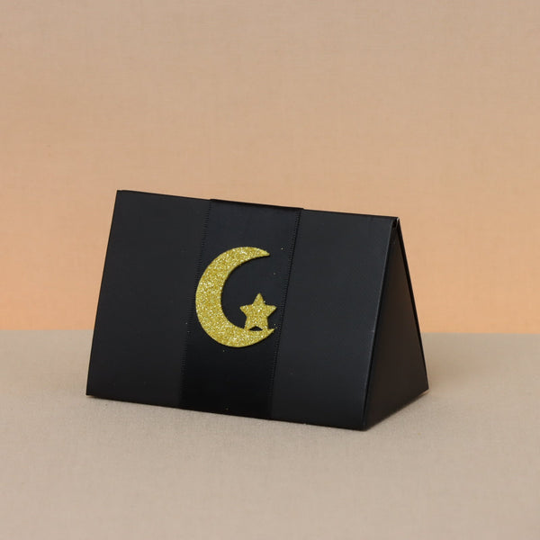 Set of 20 Ramadan Kareem premium nut stuffed dates triangle box