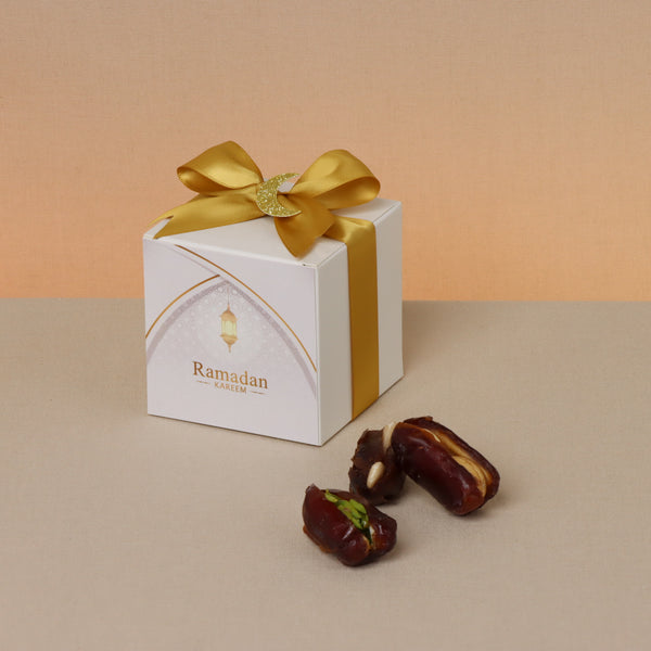 Set of 20 Ramadan Kareem premium nut stuffed dates cube soft box