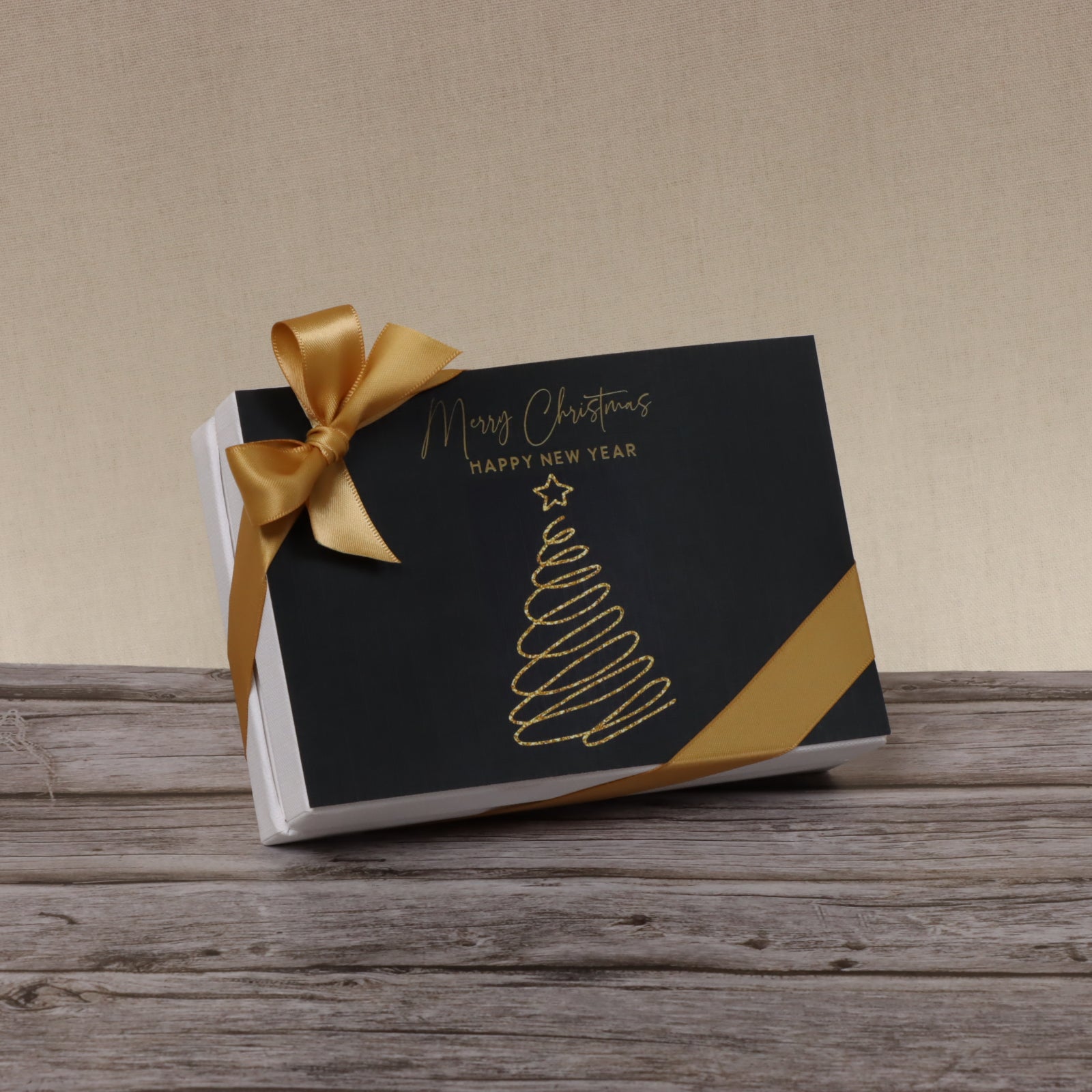 Set of 8 Season's greetings , Merry christmas & happy new year designed premium chocolate 6-piece hard box