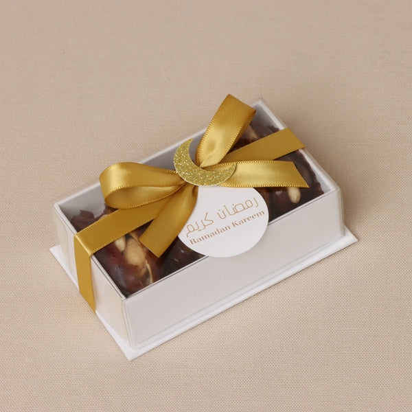 Set of 20 Ramadan kareem premium nut stuffed dates view top box giveaway
