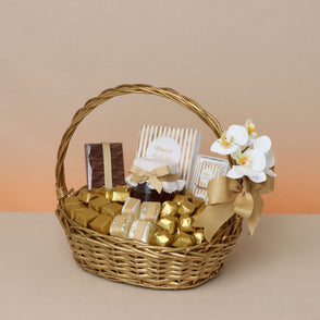 Happy birthday designed premium choco...