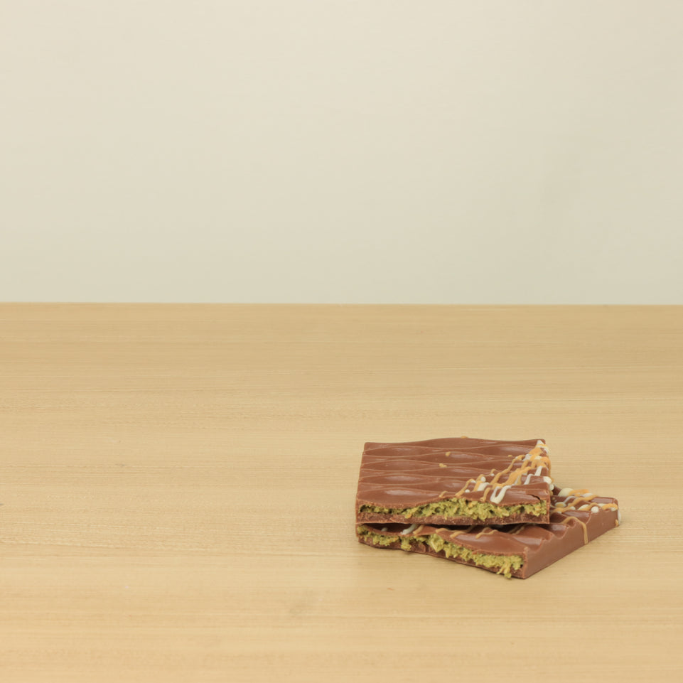 Set of 3 Season's greetings designed Dubai premium pistachio knafeh bar