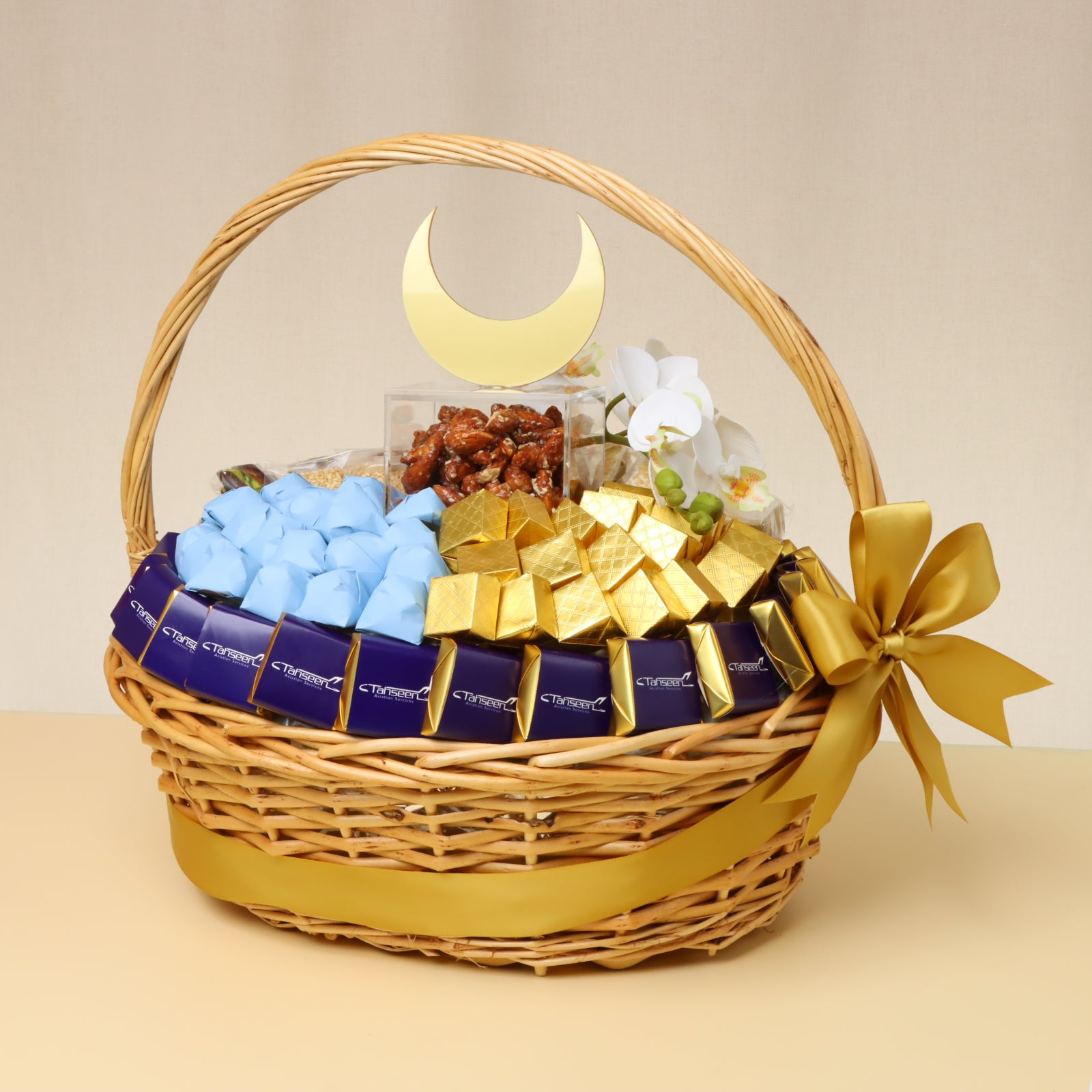 Corporate customized premium chocolate & sweets large basket