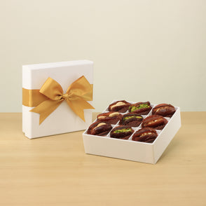 Set of 5 premium chocolate & dates 9P...