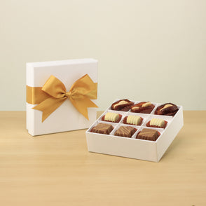 Set of 5 premium chocolate & dates 9P...