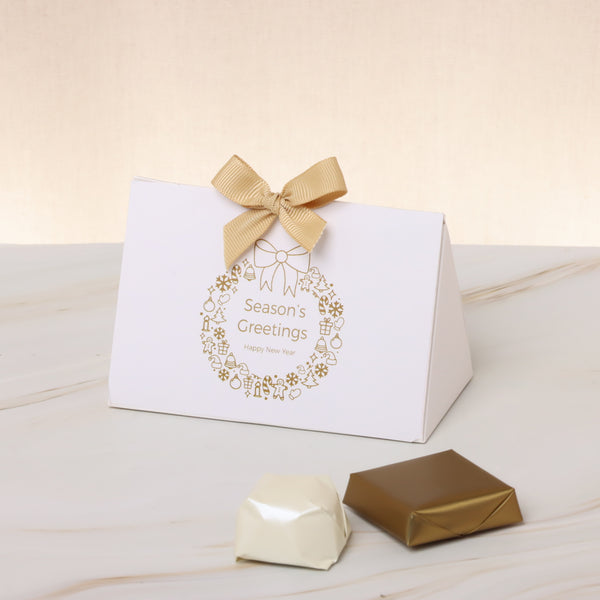 Set of 20 Season's greetings wreath designed premium chocolate triangle box giveaway
