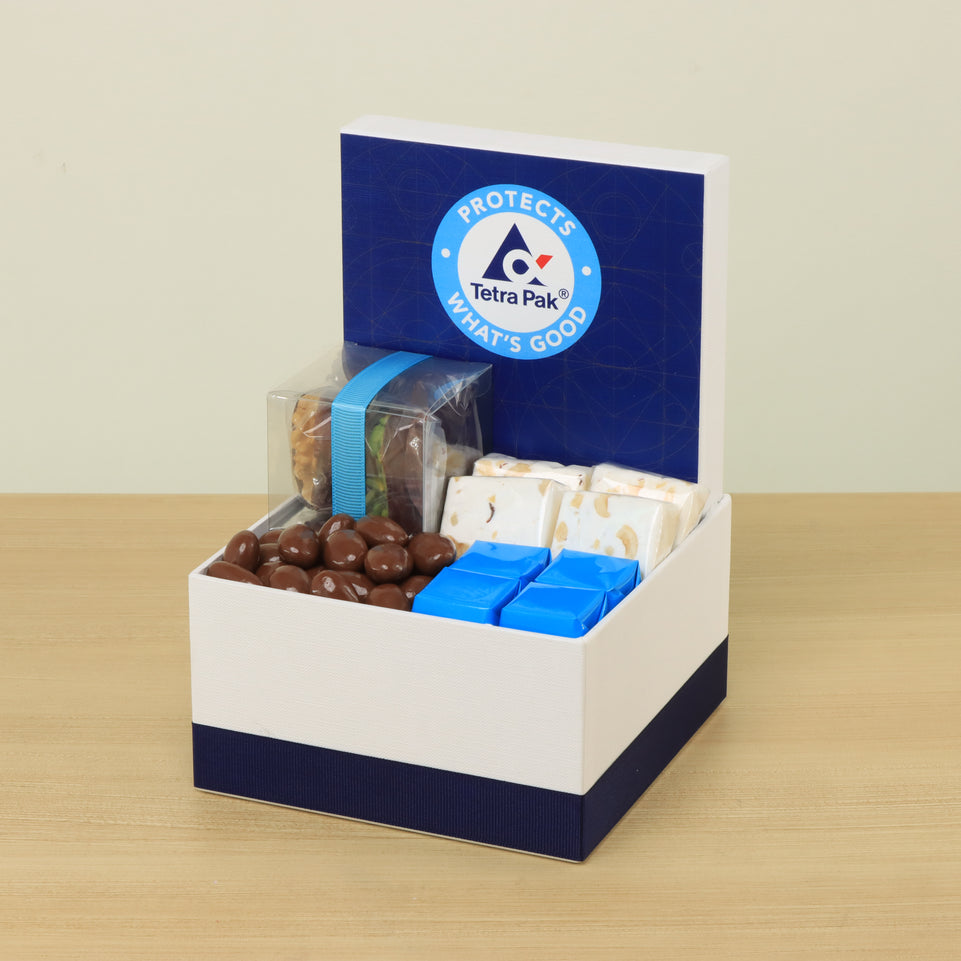 Corporate customized premium chocolate small hamper