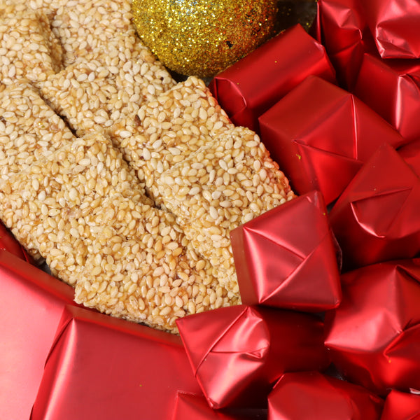 Christmas decorated premium chocolate round leather tray